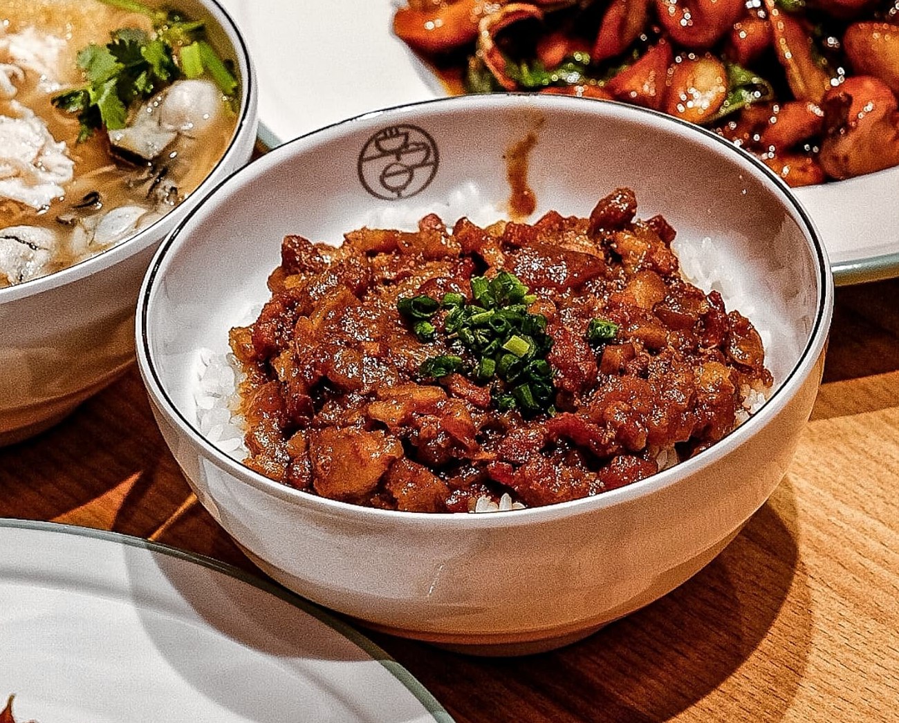 Braised pork rice bowl